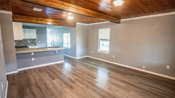 $275,000 | 106 West Hoopes Avenue, Pflugerville, TX 78660