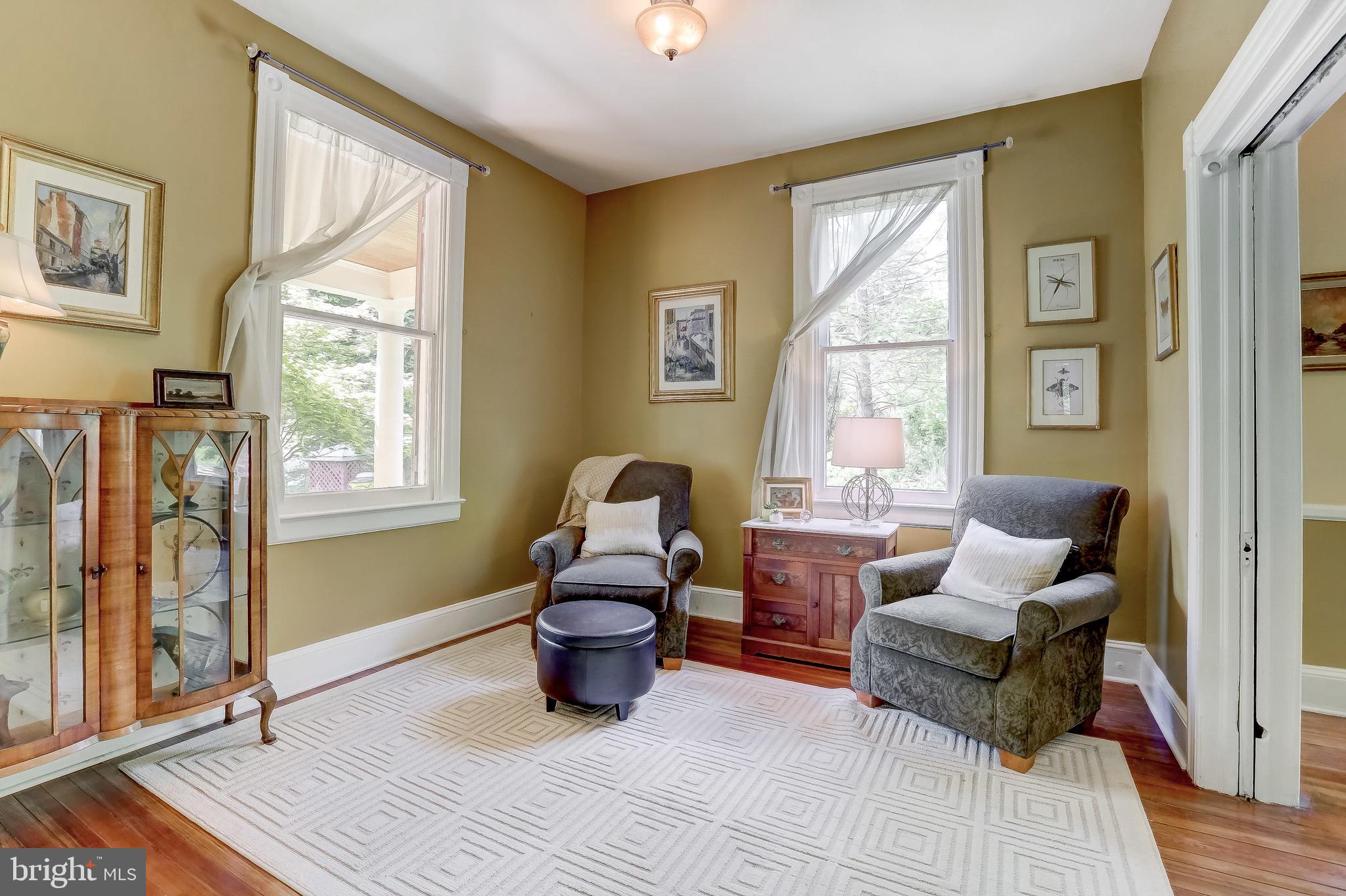 1802 Dixon Road Baltimore, MD 21209 - Photo 13 of 61 Sitting room perfect for a good book