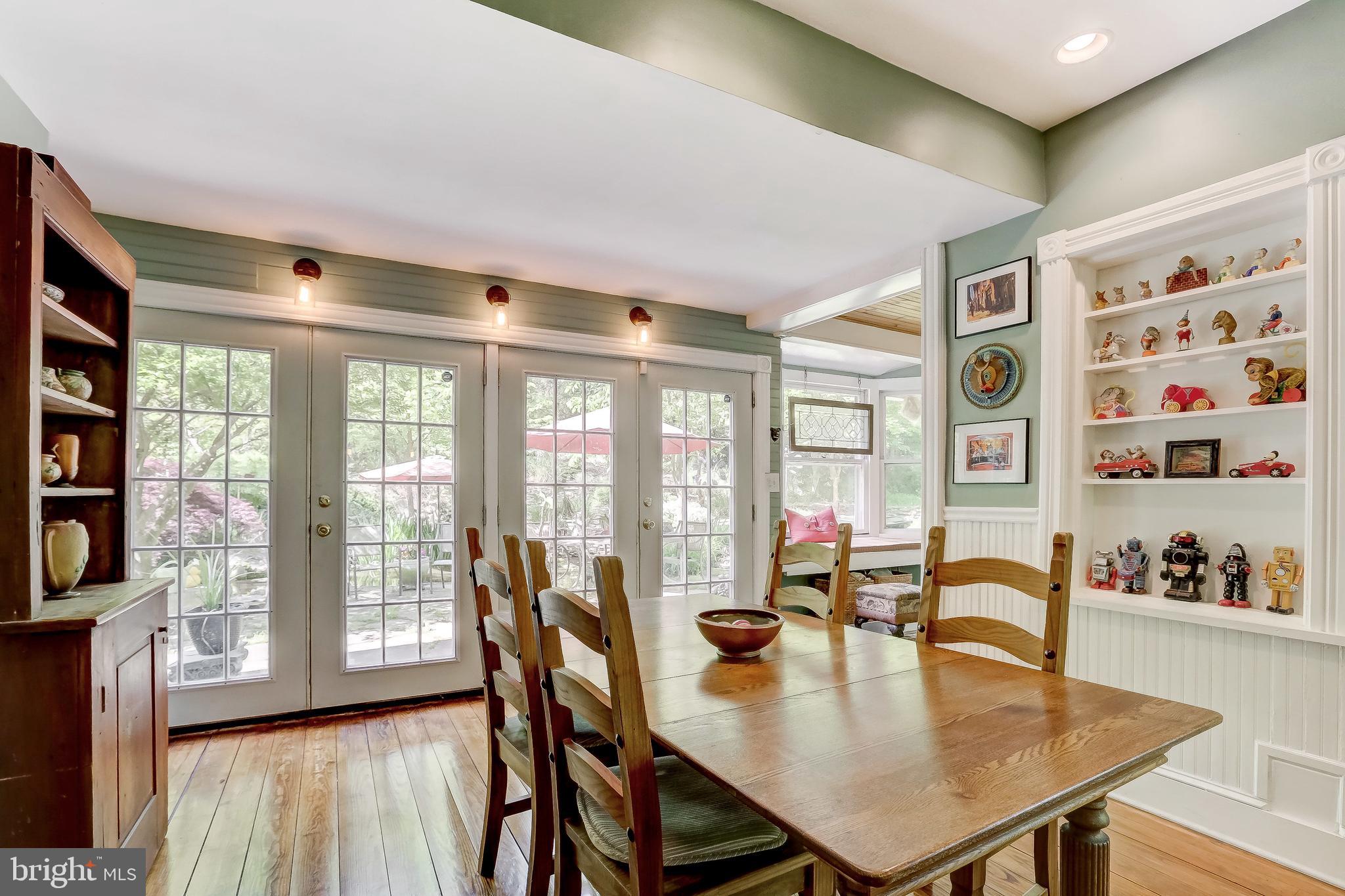 1802 Dixon Road Baltimore, MD 21209 - Photo 23 of 61 Wide/random width pine flooring