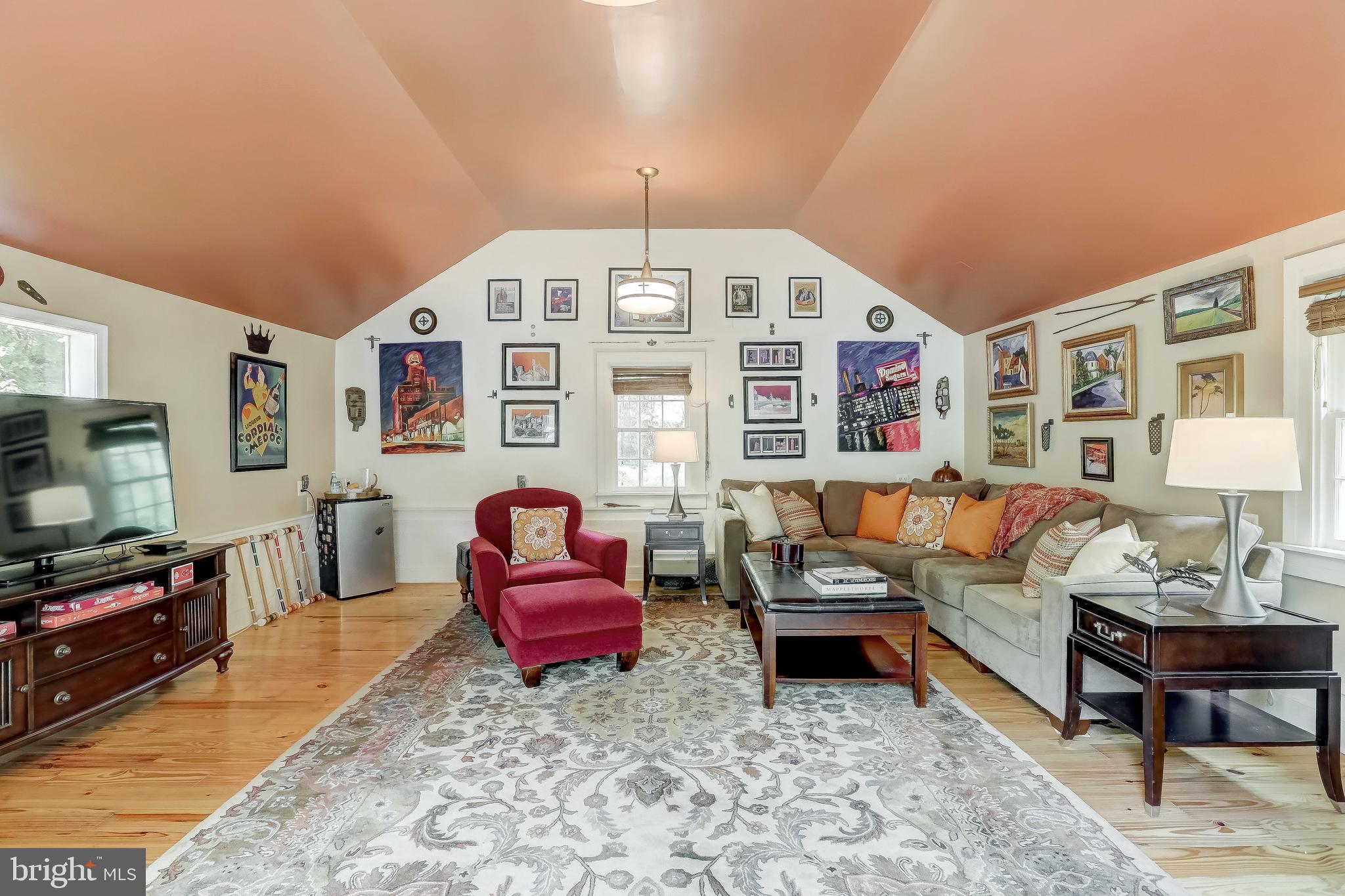 1802 Dixon Road Baltimore, MD 21209 - Photo 50 of 61 A perfect getaway