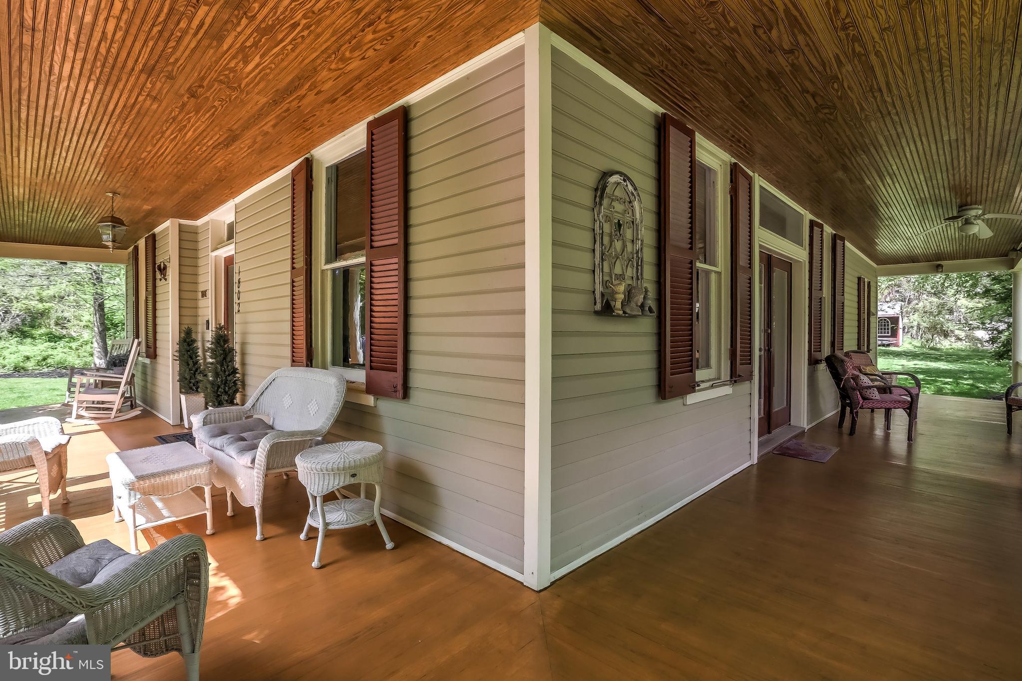 1802 Dixon Road Baltimore, MD 21209 - Photo 7 of 61 Perfect for enjoying springtime in Maryland!