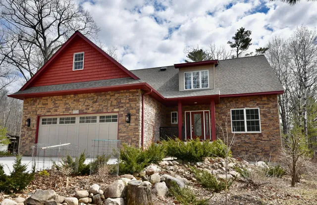 $958,900 | 15324 61st Avenue, Milaca, MN 56353