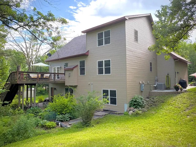 $958,900 | 15324 61st Avenue, Milaca, MN 56353