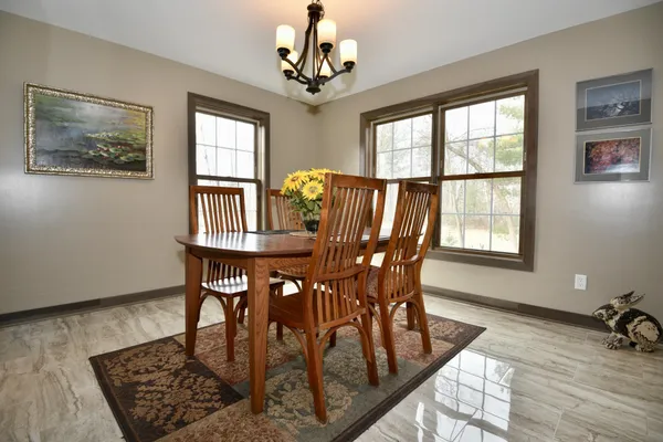 $958,000 | 15324 61st Avenue, Milaca, MN 56353