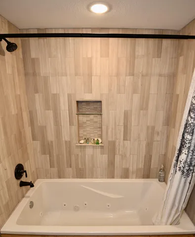 $958,900 | 15324 61st Avenue, Milaca, MN 56353