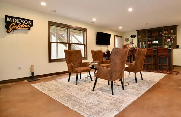 $958,000 | 15324 61st Avenue, Milaca, MN 56353