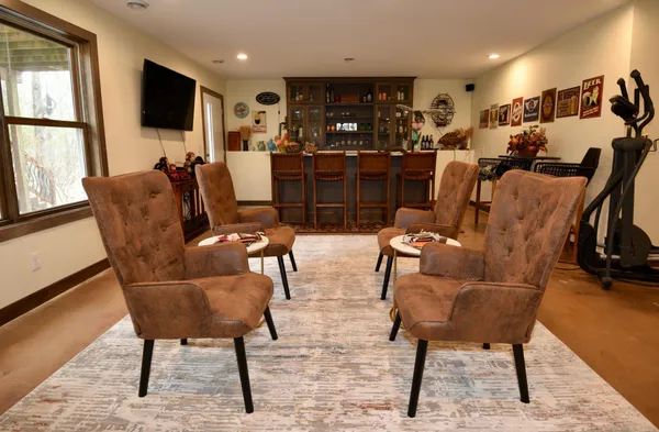 $958,000 | 15324 61st Avenue, Milaca, MN 56353
