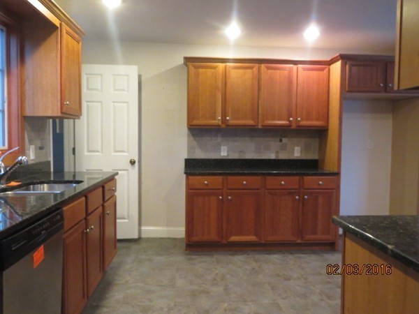672 Northfield Road Lunenburg, MA 01462 - Photo 6 of 23 Gallery Image 6