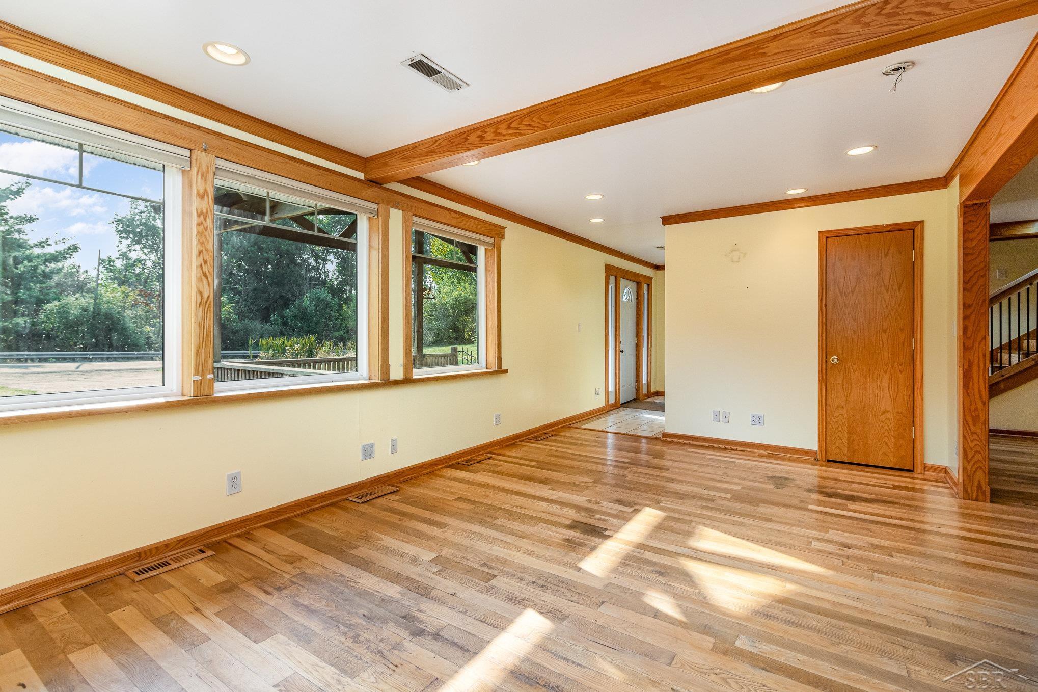 3101 North Coleman Road Coleman, MI 48618 - Photo 5 of 32