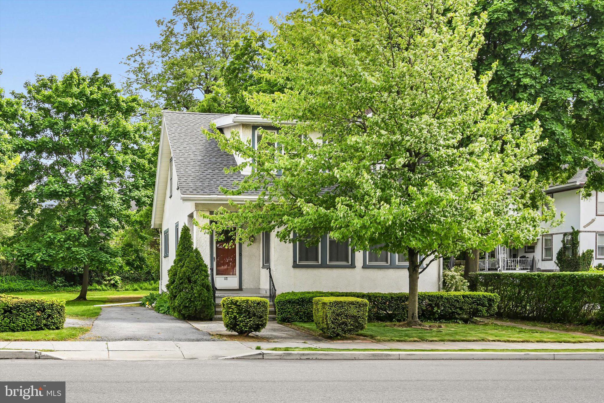 194 Walnut Street Lebanon, PA 17042 - Photo 3 of 42