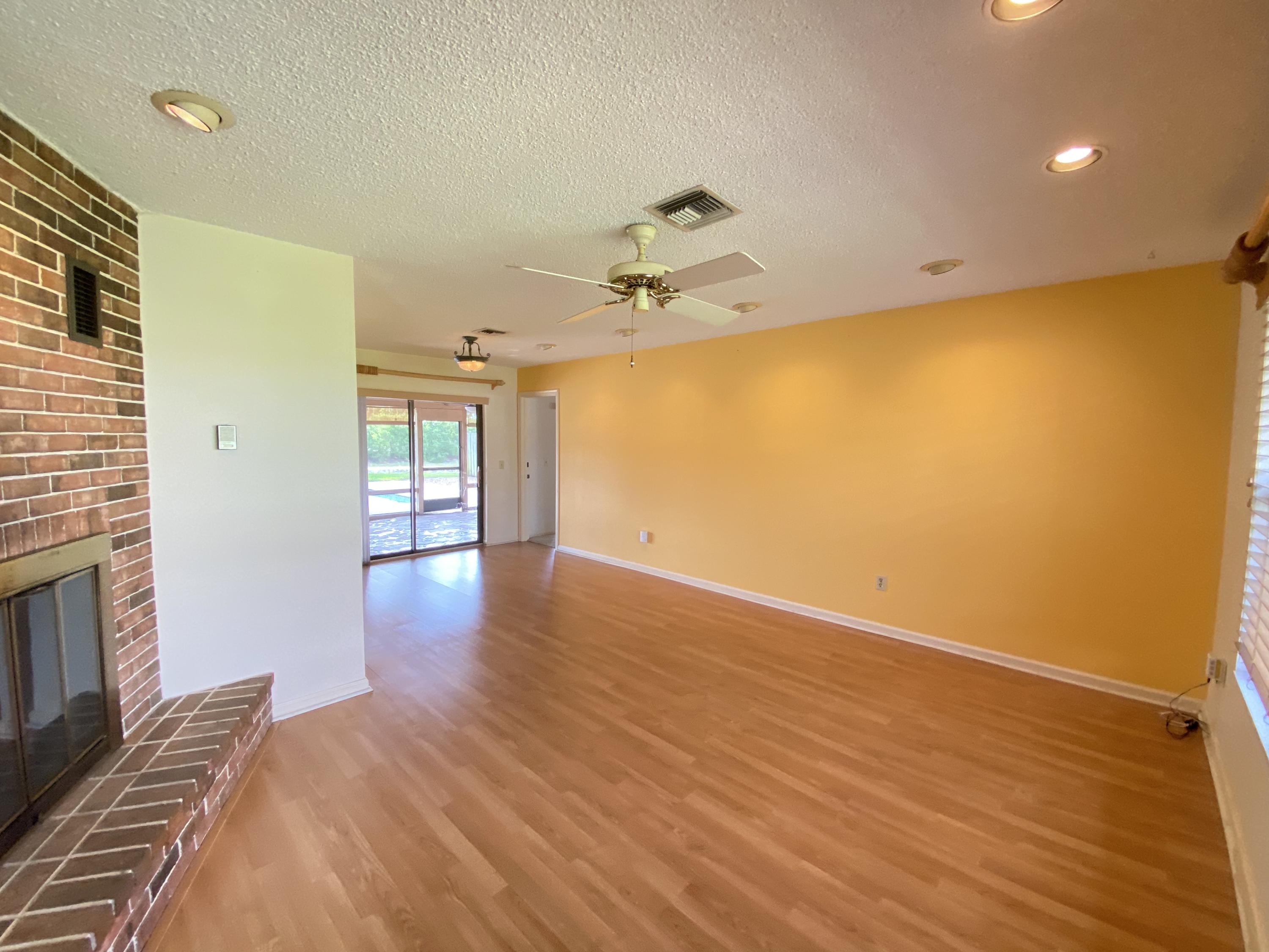 7146 Thompson Road Boynton Beach, FL 33426 - Photo 16 of 23 Living room
