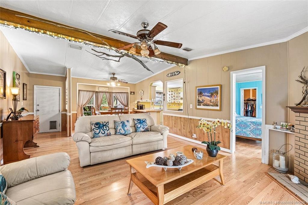 4616 Southeast Circle Way Stuart, FL 34997 - Photo 12 of 32 Gallery Image 12