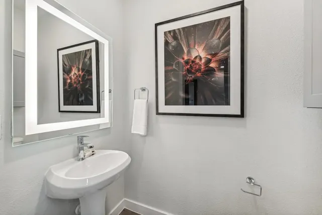 $2,325 | 10350 Blue Bluff Road, Unit 7104, Austin, TX 78724