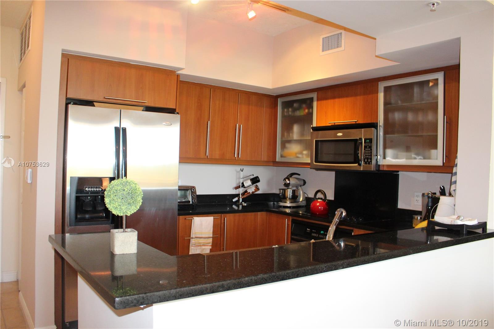 888 Douglas Road, Unit 301 Coral Gables, FL 33134 - Photo 5 of 15