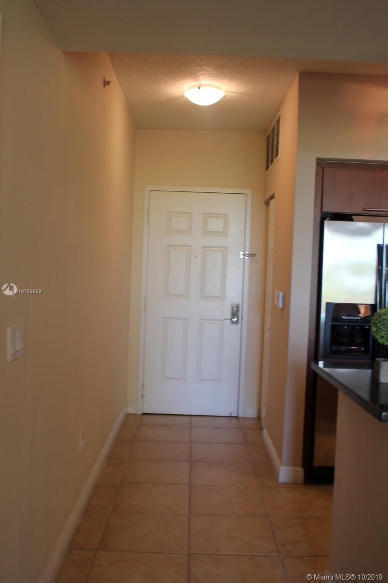 888 Douglas Road, Unit 301 Coral Gables, FL 33134 - Photo 7 of 15