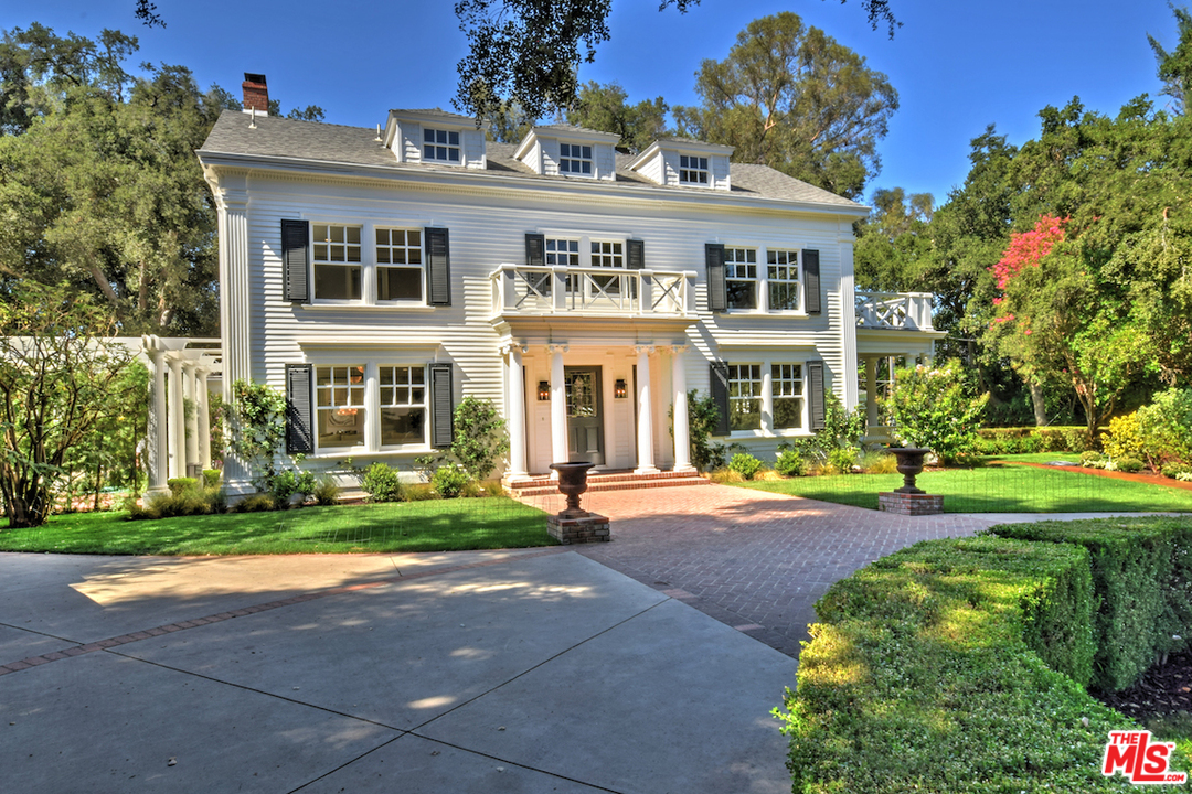 17085 Rancho Street Encino, CA 91316 - Photo 4 of 49 Gallery Image 4