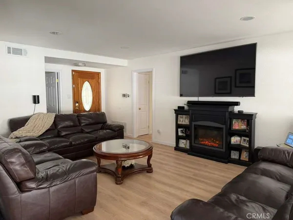 $5,000 | 6601 Woodlake Avenue, West Hills, CA 91307