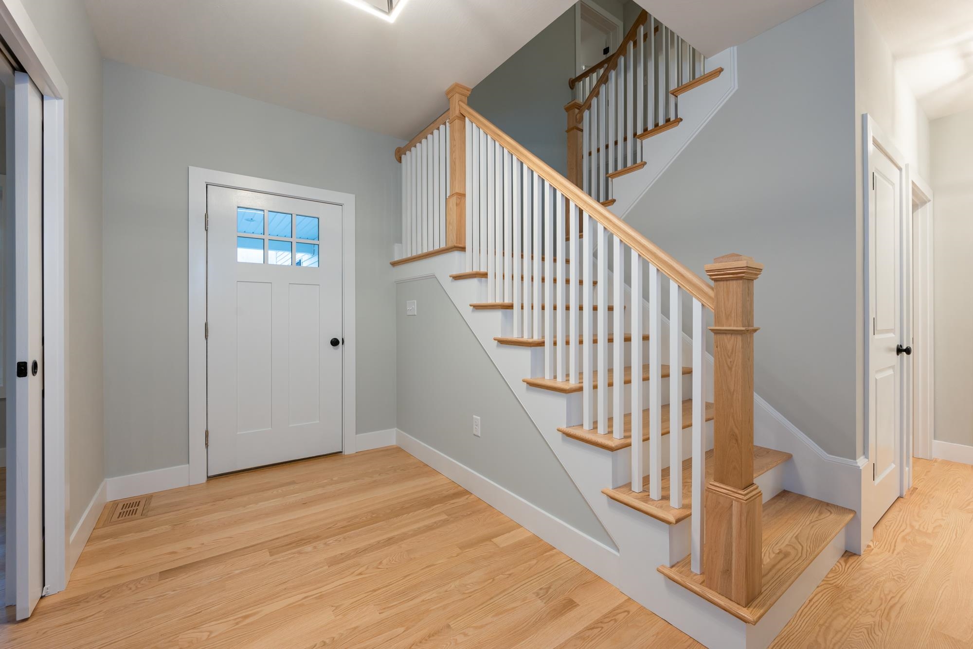 12 Robin Way, Unit 5 Chester, NH 03036 - Photo 10 of 22 Gallery Image 10