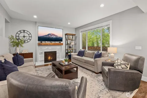 $1,750,000 | 1308 269th Court Southeast, Sammamish, WA 98075