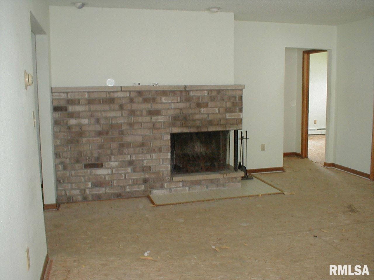 3776 Midway Beach Road Muscatine, IA 52761 - Photo 14 of 19 Gallery Image 14