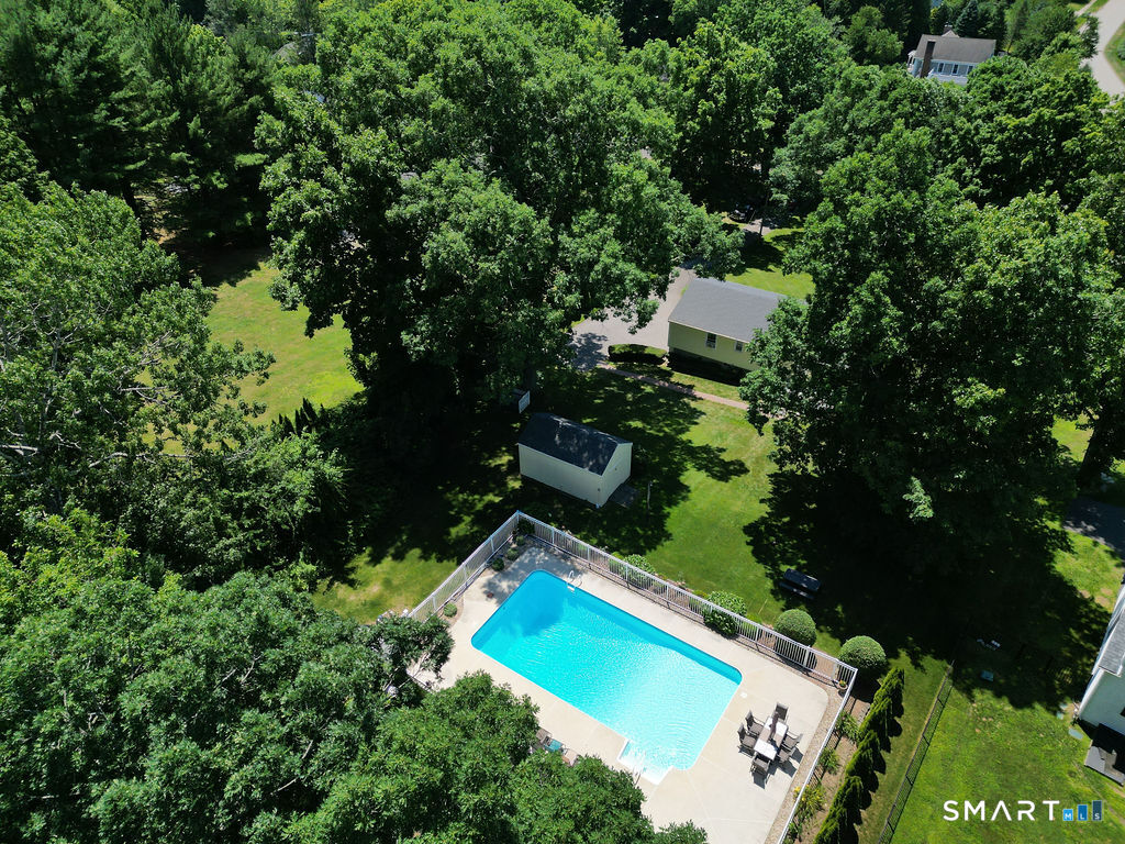 1451 Neipsic Road Glastonbury, CT 06033 - Photo 3 of 37