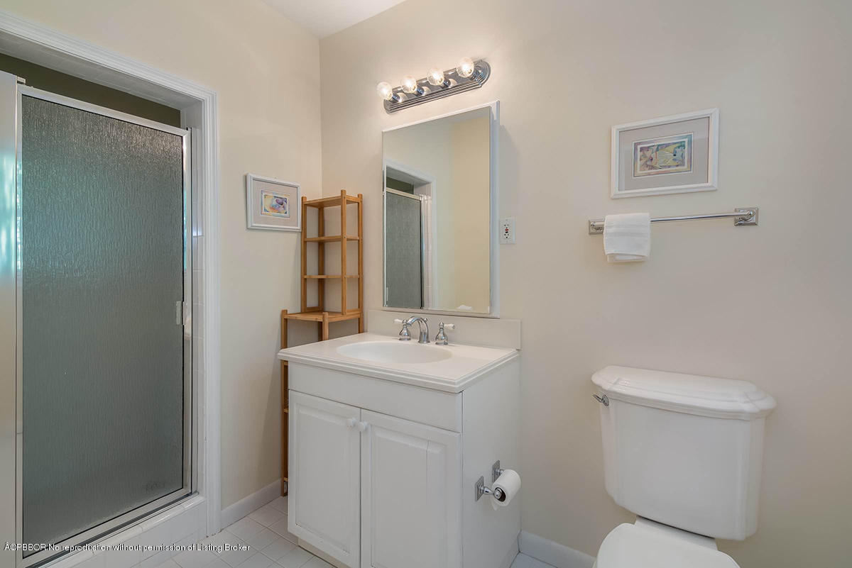 234 Merrain Road Palm Beach, FL 33480 - Photo 22 of 42 18 Bathroom