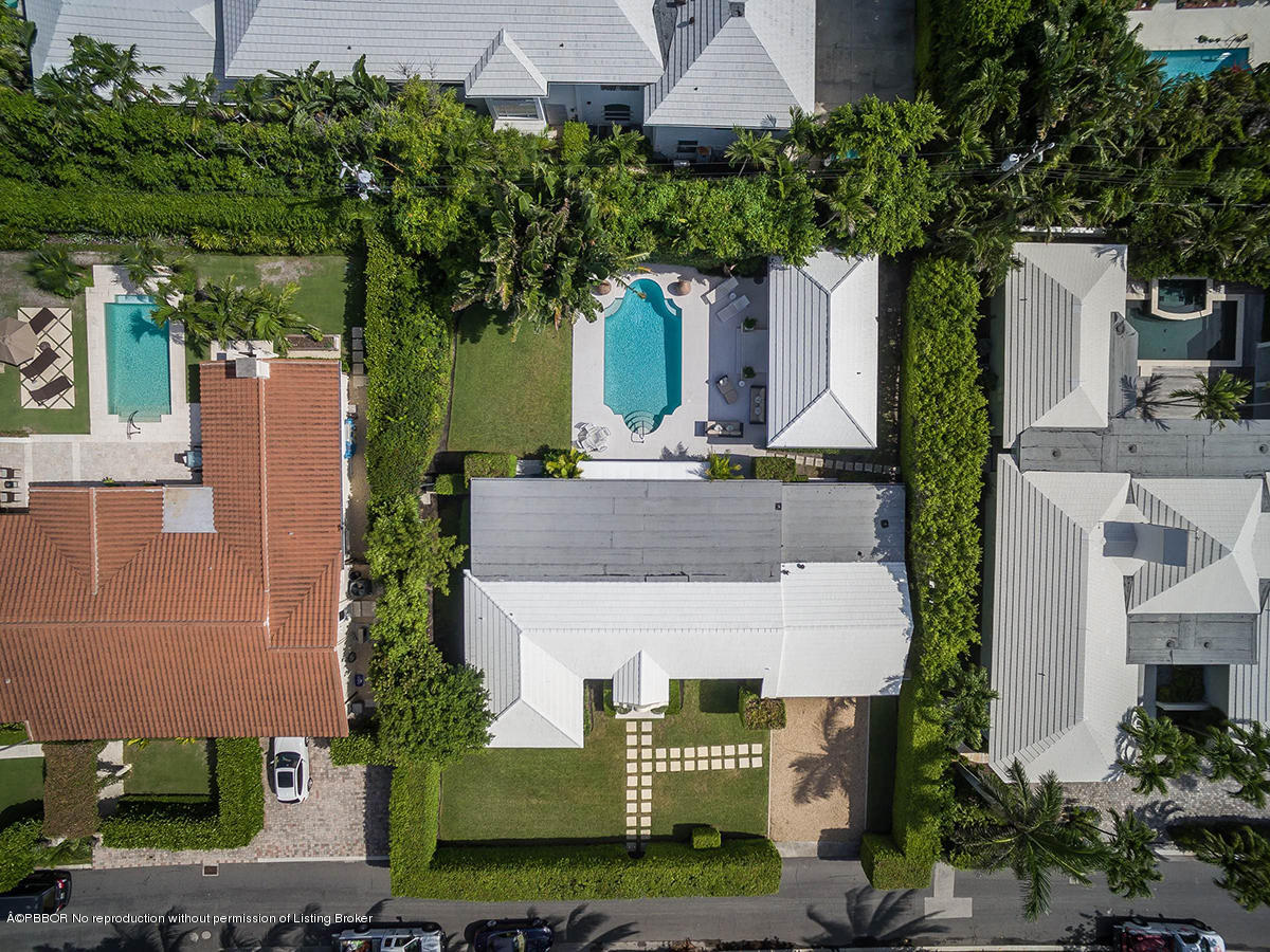 234 Merrain Road Palm Beach, FL 33480 - Photo 41 of 42 31 Aerial (Elliot Taylor's conflicted co