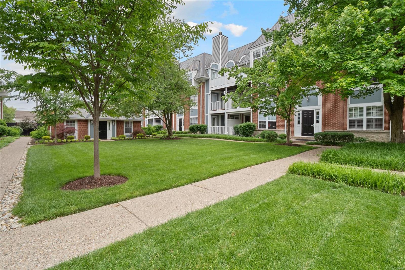 4225 West Pine Boulevard, Unit 3 St. Louis, MO 63108 - Photo 3 of 19