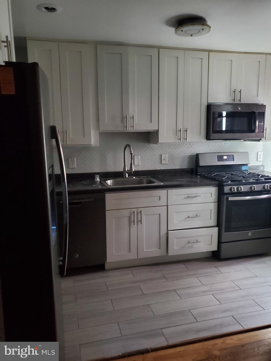 4737 Vista Street Philadelphia, PA 19136 - Photo 9 of 43