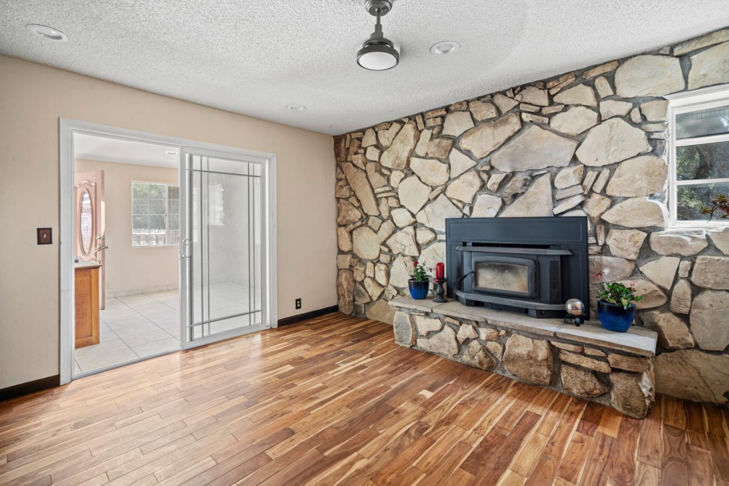 18751 Moro Road Prunedale, CA 93907 - Photo 6 of 33 Gallery Image 6