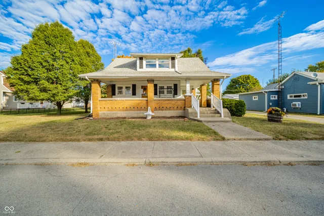 $229,900 | 206 Main Street, Sulphur Springs, IN 47356