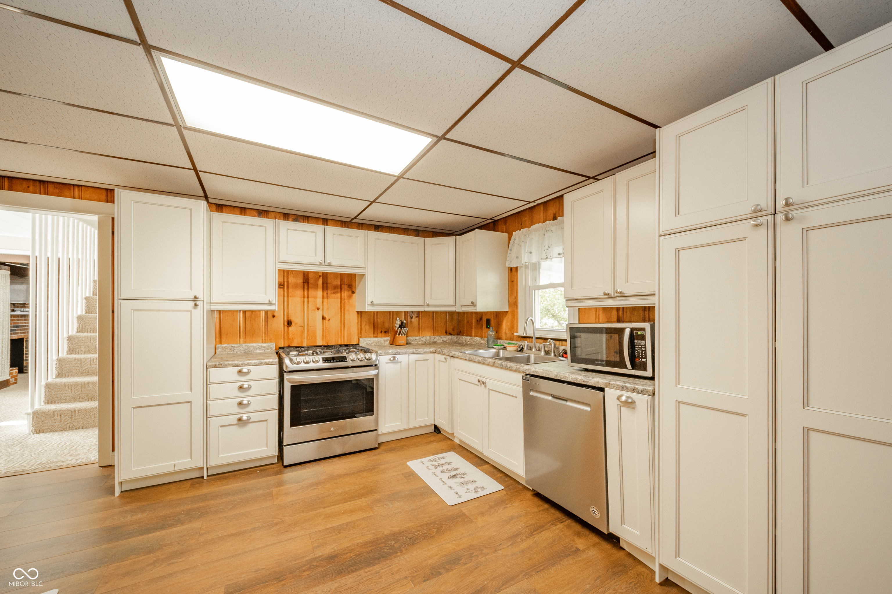 206 Main Street Sulphur Springs, IN 47356 - Photo 10 of 35