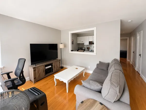 $3,200 | 135 Farragut Road, Unit 18, Boston, MA 02127