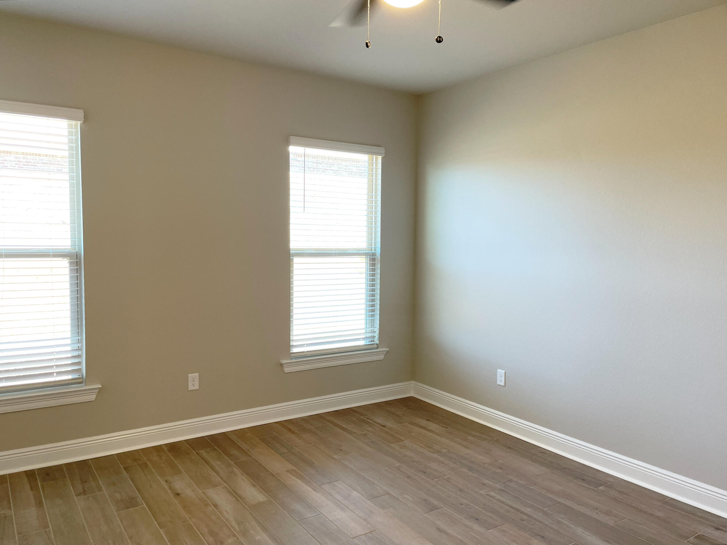232 Hydrangea Boulevard Freeport, FL 32439 - Photo 8 of 16 MASTER
