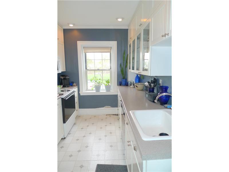 1 Ricker Park, Unit C1 Portland, ME 04101 - Photo 8 of 23 Kitchen.