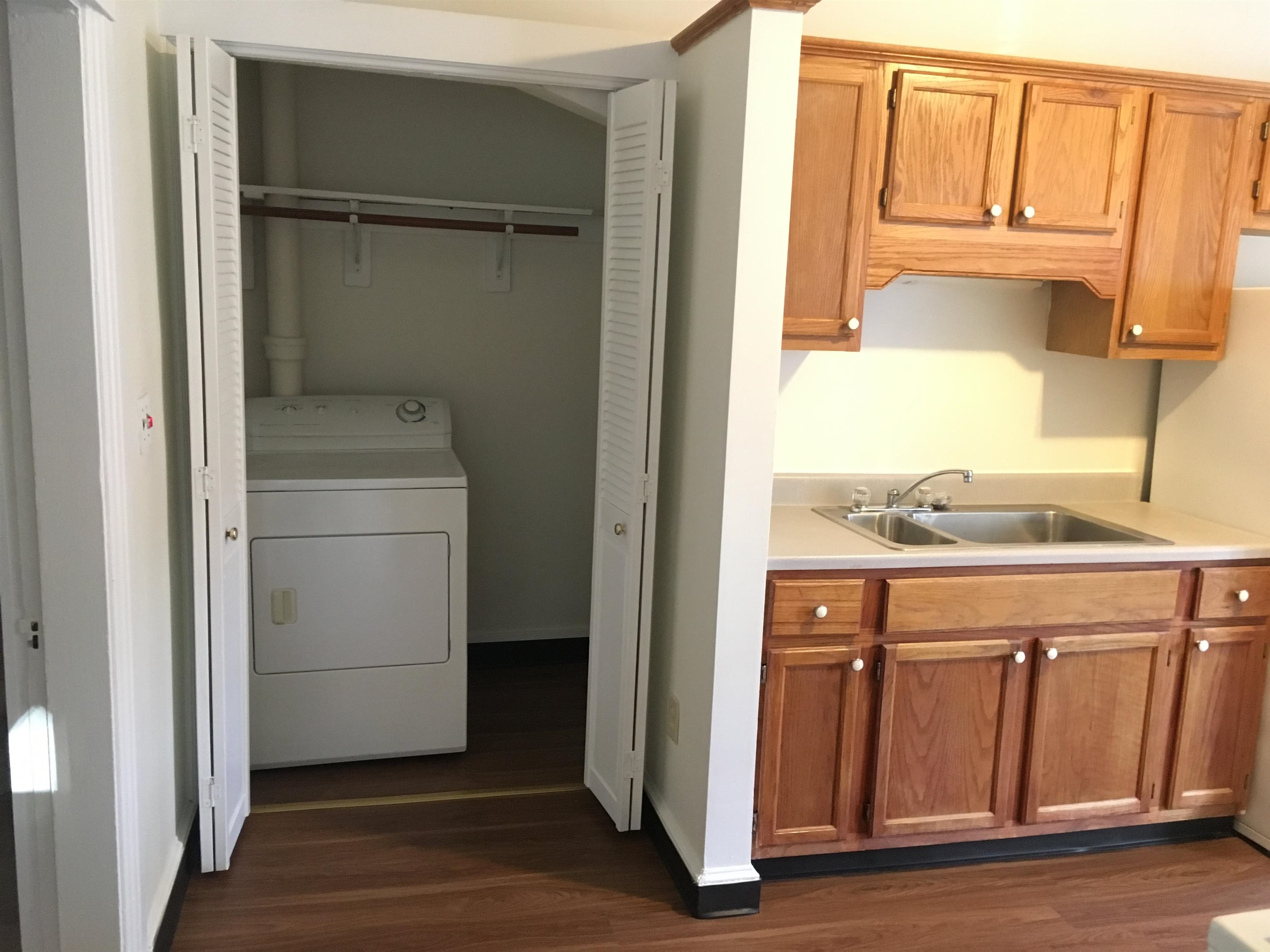 77 Ferry Street, Unit 1W Manchester, NH 03102 - Photo 15 of 40