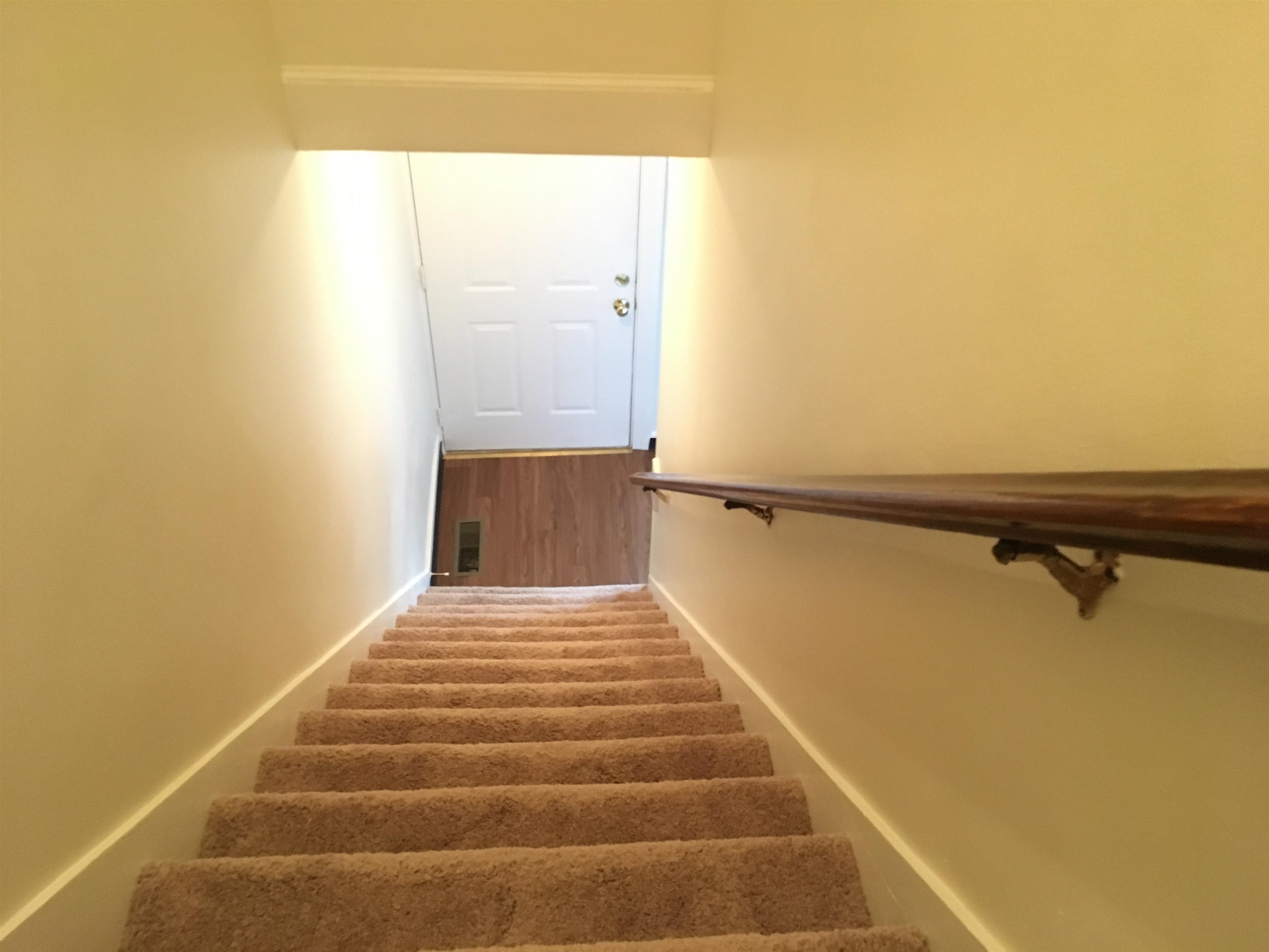 77 Ferry Street, Unit 1W Manchester, NH 03102 - Photo 32 of 40