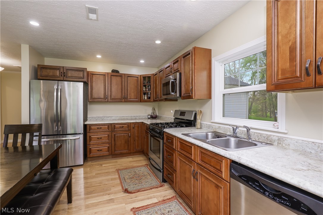 2644 Berry Road Akron, OH 44320 - Photo 6 of 28