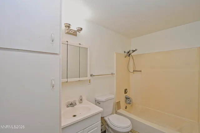 $1,100 | 1140 E Street, Sparks, NV 89431