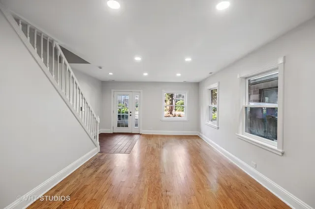 $560,000 | 4721 South Woodlawn Avenue, Unit E, Chicago, IL 60615