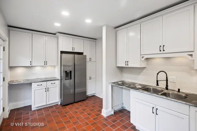 $560,000 | 4721 South Woodlawn Avenue, Unit E, Chicago, IL 60615