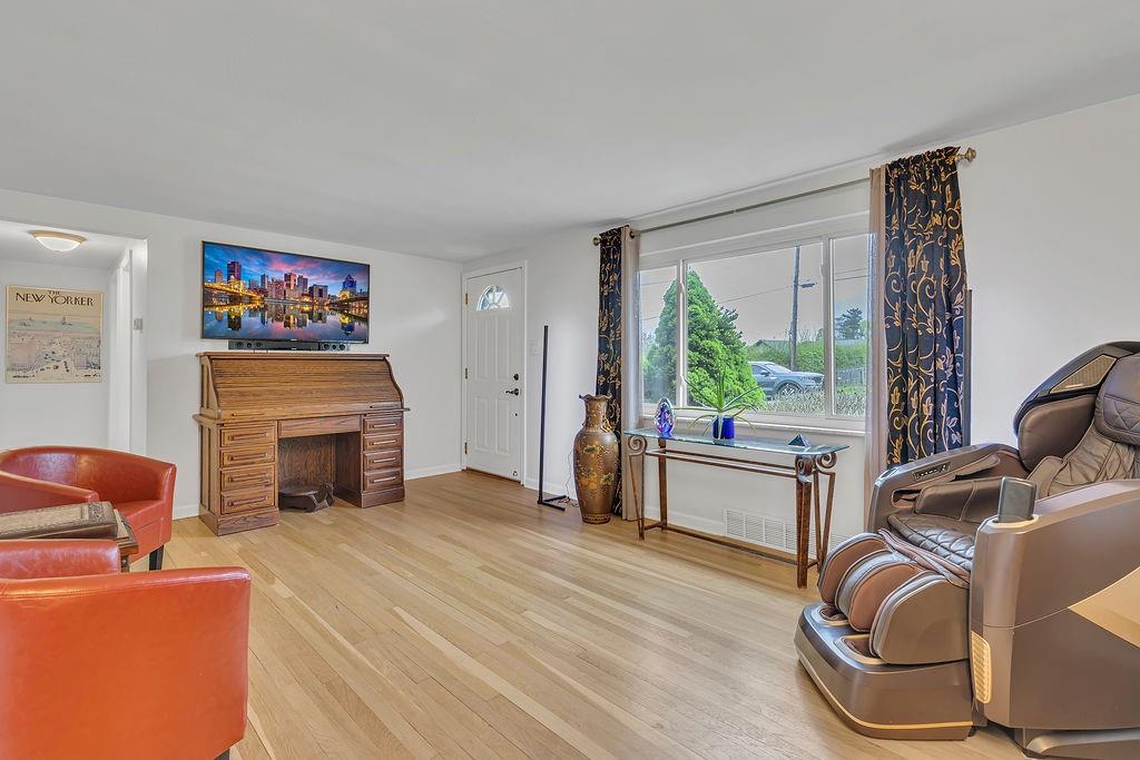 1280 Walnut Street Monaca, PA 15061 - Photo 3 of 31