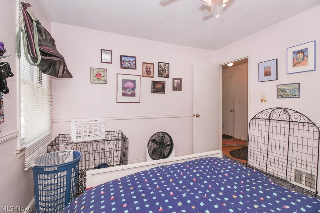 1010 South Green Road Cleveland, OH 44121 - Photo 18 of 34