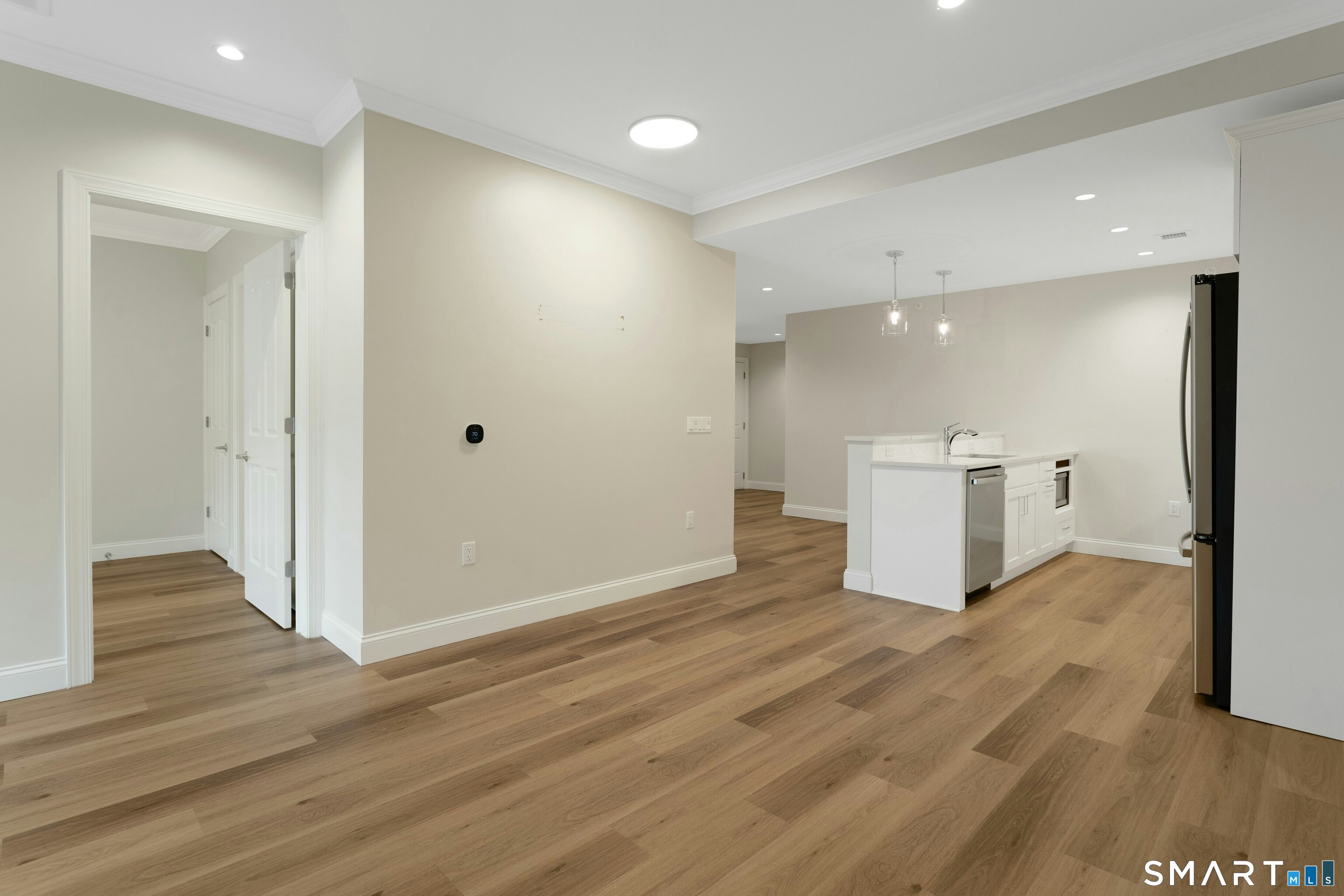 340 Heights Road, Unit 305 Darien, CT 06820 - Photo 4 of 13 Gallery Image 4