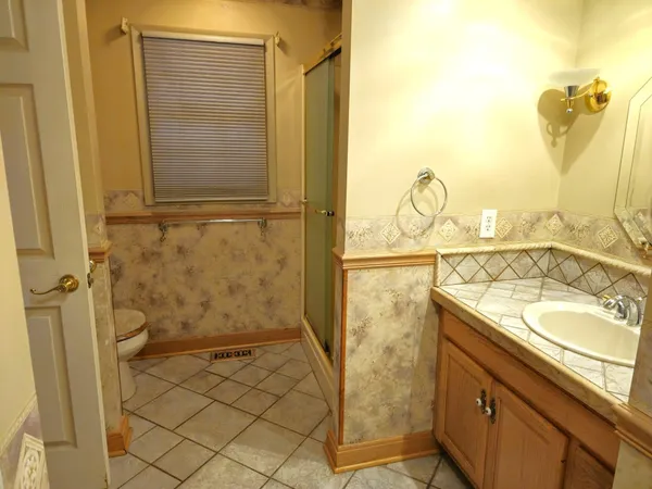 $319,900 | 4835 Staten Drive, Jackson, MI 49201