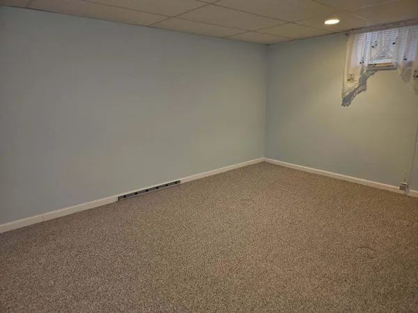 $319,900 | 4835 Staten Drive, Jackson, MI 49201