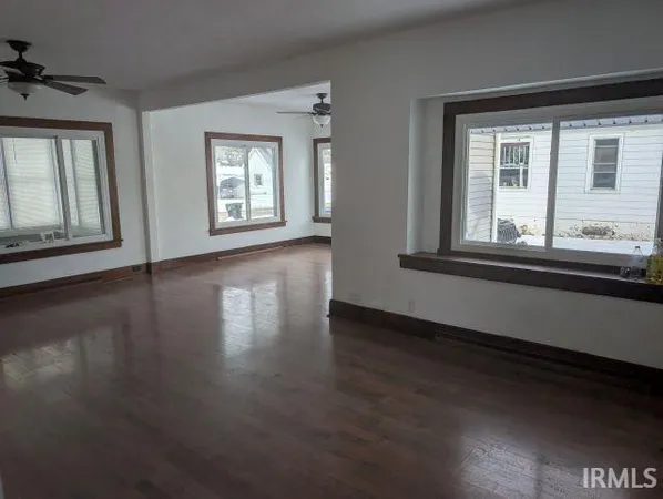 $163,900 | 336 West Oak Street, Butler, IN 46721