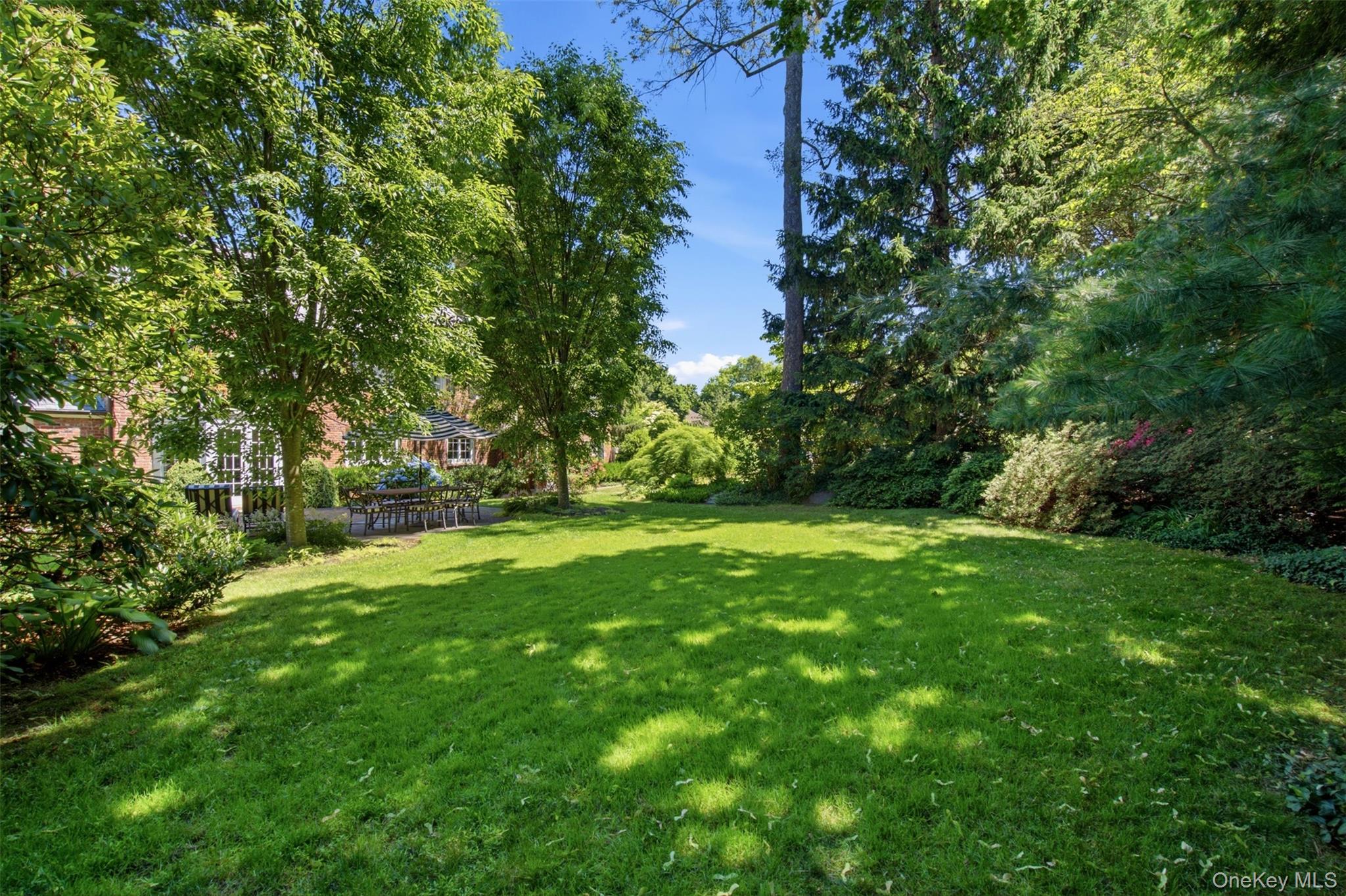 2 St Marks Place Cold Spring Harbor, NY 11724 - Photo 25 of 30