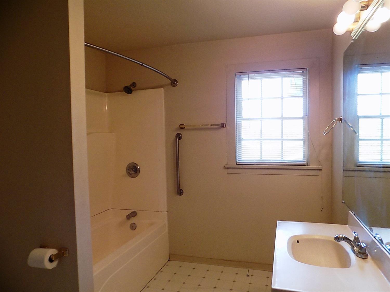 4035 South Stage Road Medford, OR 97501 - Photo 12 of 23 Additional Photo