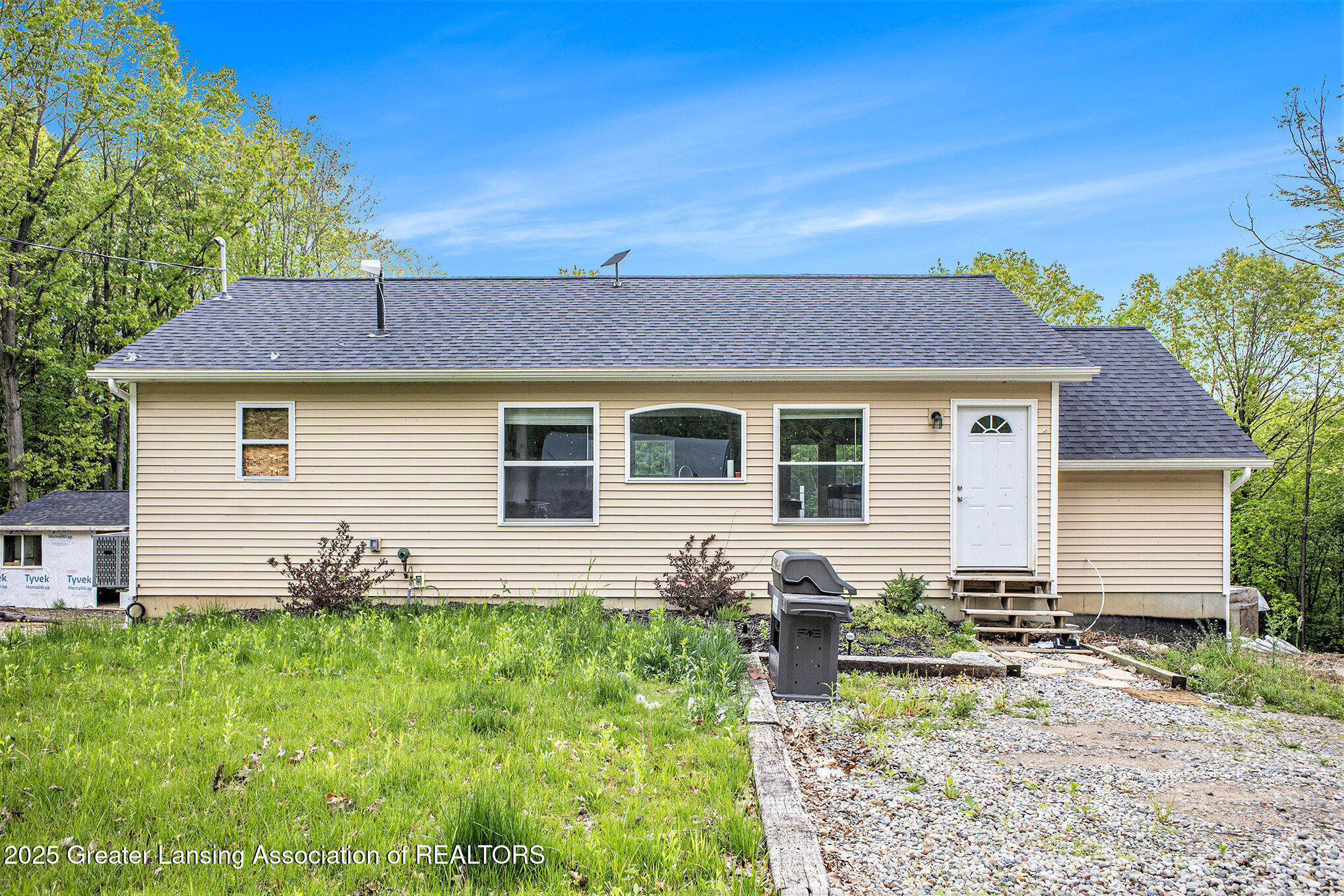 5025 South St Clair Road St. Johns, MI 48879 - Photo 11 of 25 img_2961_722